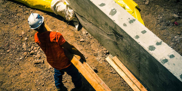 Ingeniería fundaciones muros de contención en el Gironès