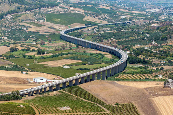 Estudios geológicos · Ingenieros Geotécnicos y Geofísicos Sant Martí de Llémena